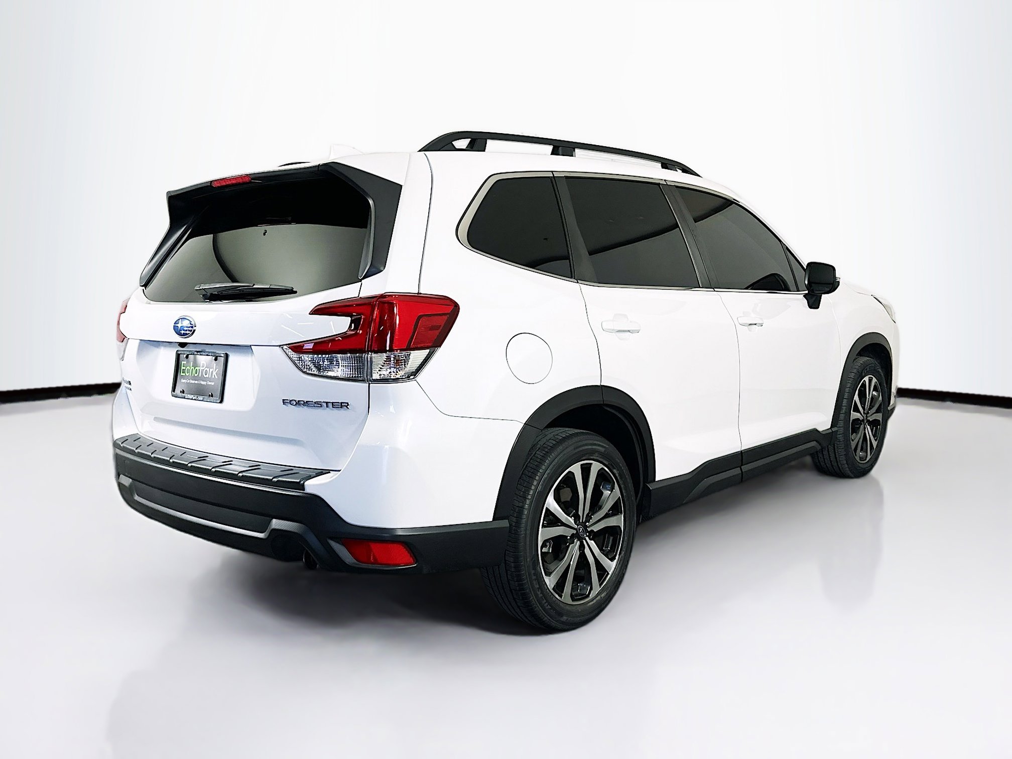 Used 2023 Subaru Forester Limited AWD/4WD image 9