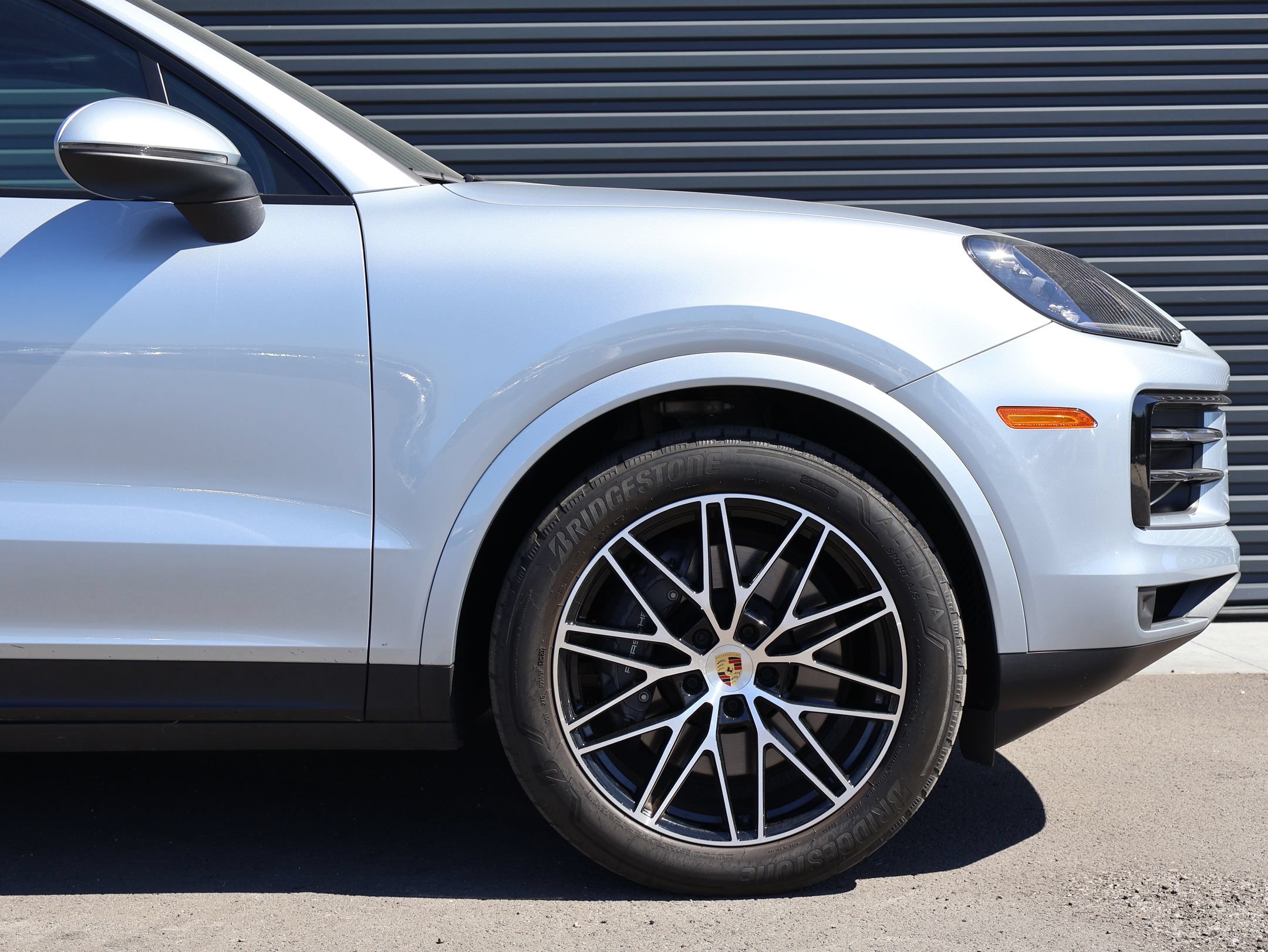Certified 2024 Porsche Cayenne AWD/4WD image 12