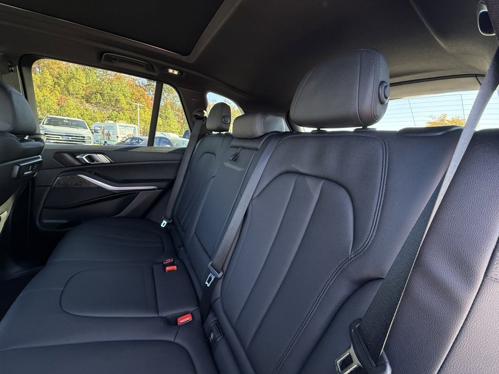 Used 2022 BMW X5 sDrive40i w/ Premium Package image 27