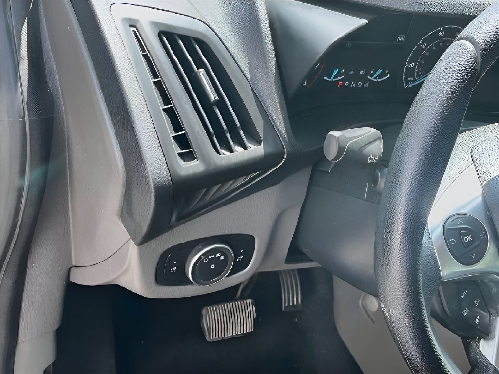 Used 2022 Ford Transit Connect XL FWD image 10