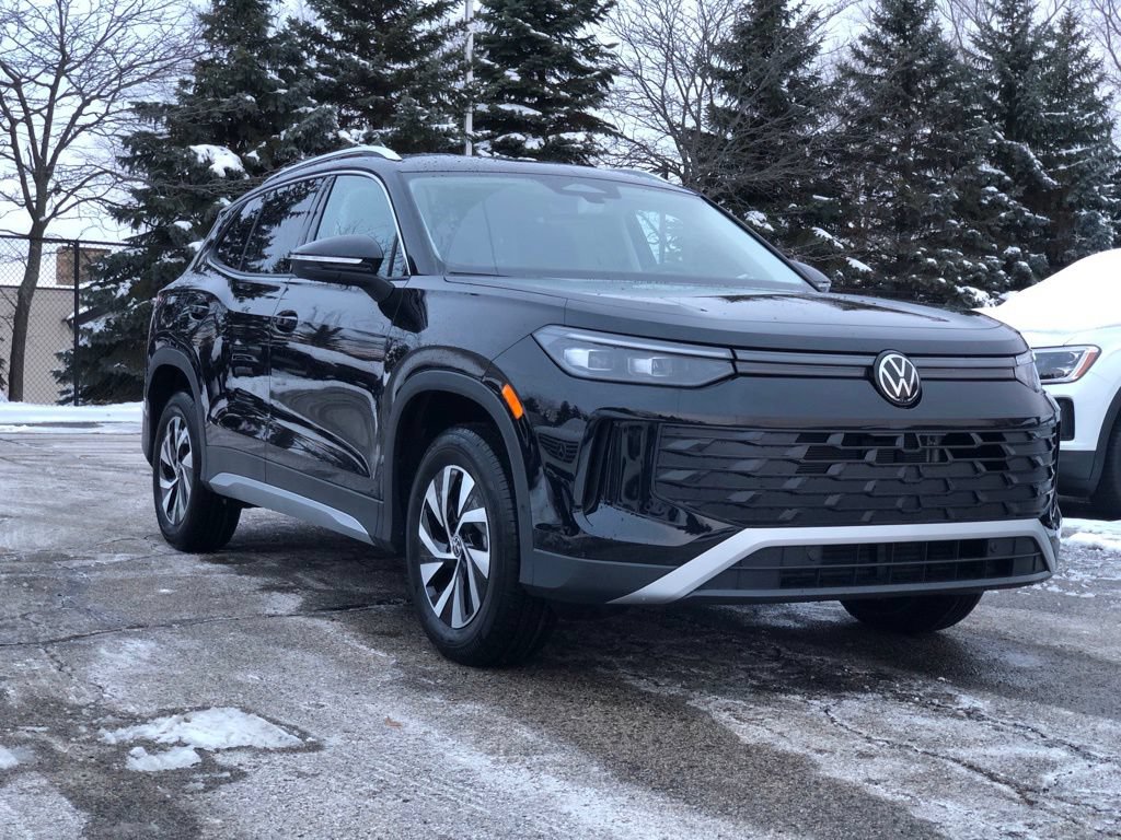 Used 2026 Volkswagen Tiguan S AWD/4WD image 1