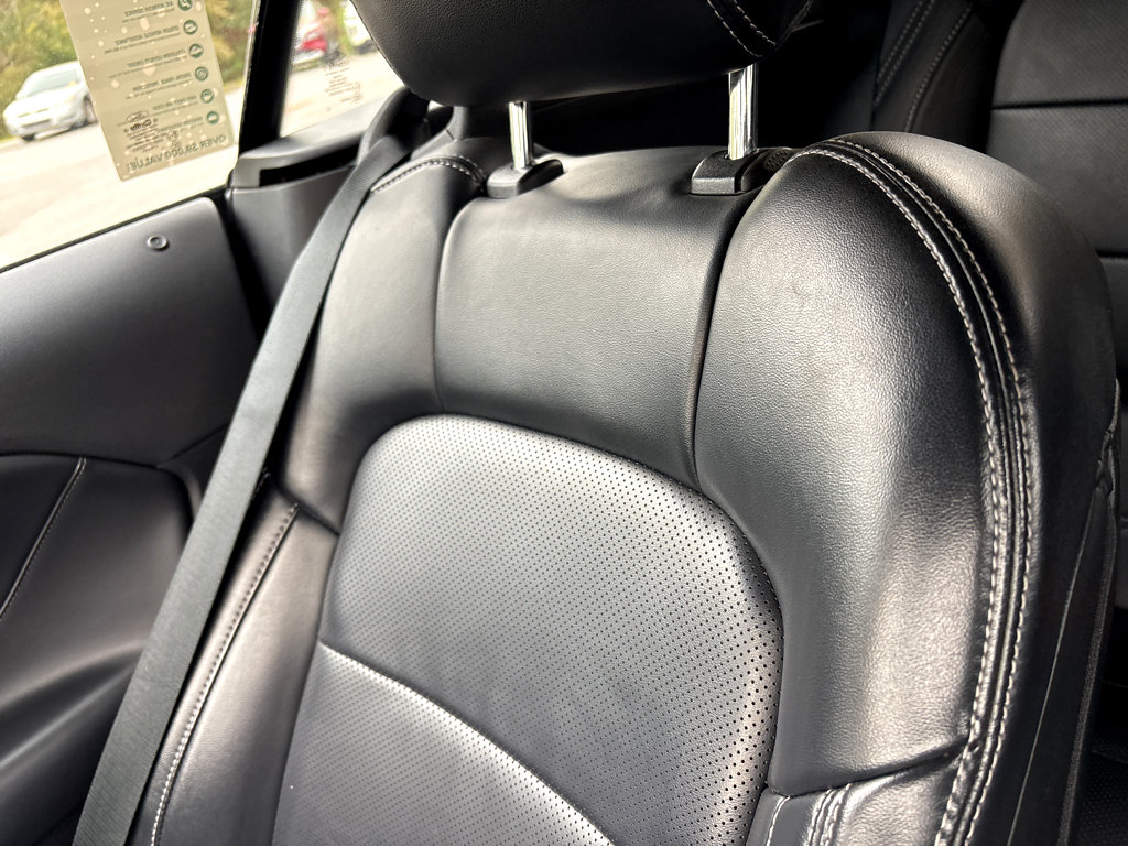 Used 2024 Ford Mustang Premium image 6