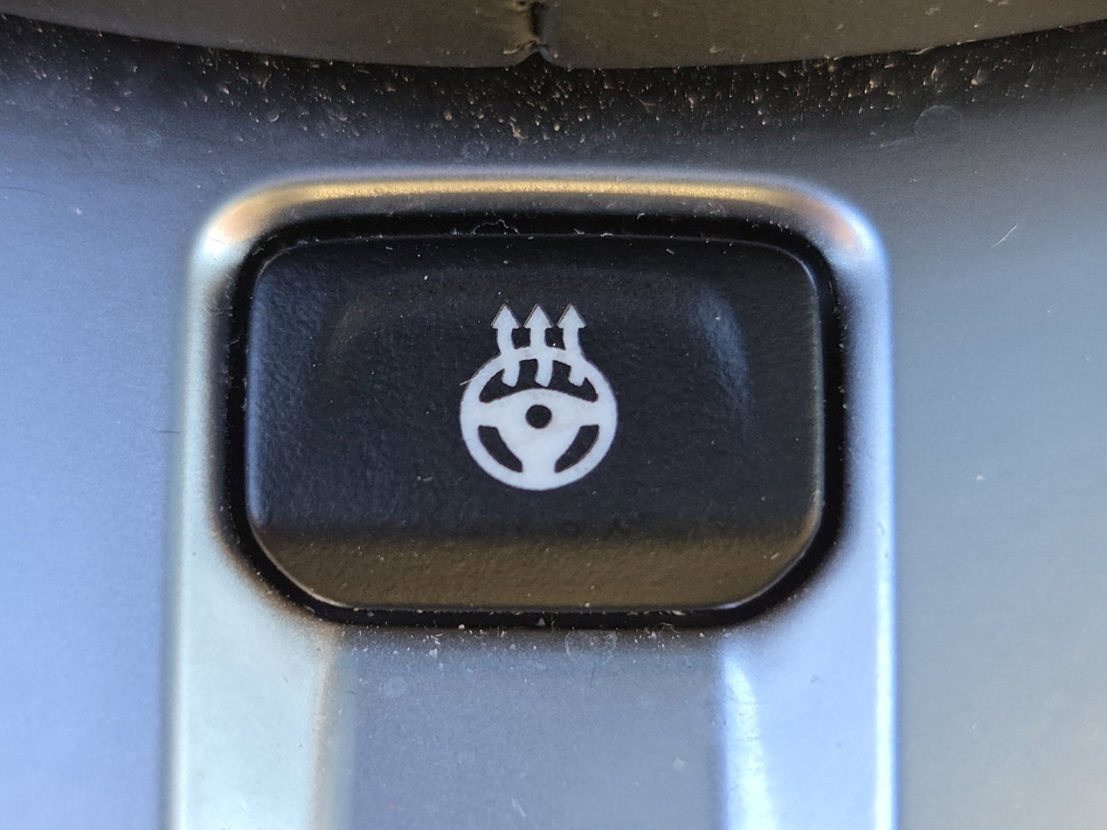 Used 2023 BMW X5 xDrive40i w/ M Sport Package image 5