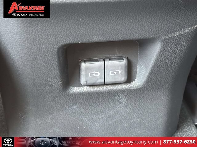 Used 2023 Toyota RAV4 SE w/ Weather & Moonroof Package AWD/4WD image 16