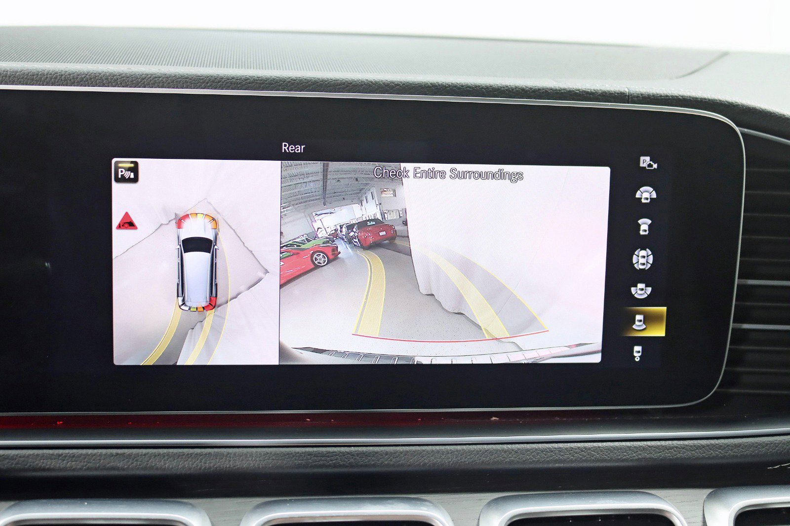 Used 2022 Mercedes-Benz GLS 450 4MATIC w/ AMG Line Exterior image 19