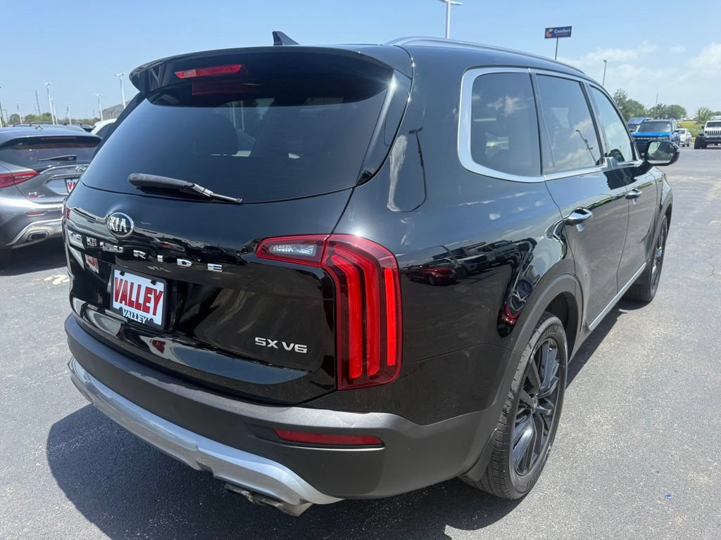 Used 2021 Kia Telluride SX w/ SX Prestige Package AWD/4WD image 3