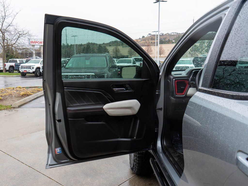 Used 2023 GMC Canyon AT4X image 16