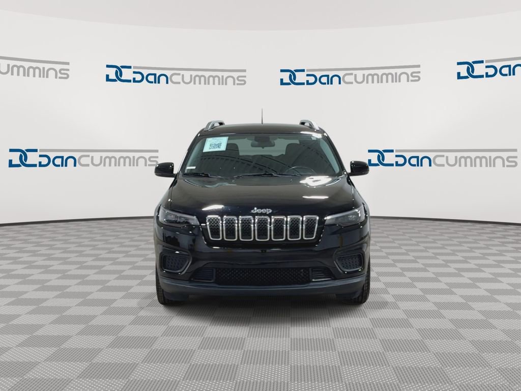 Used 2020 Jeep Cherokee Latitude w/ Cold Weather Group image 3