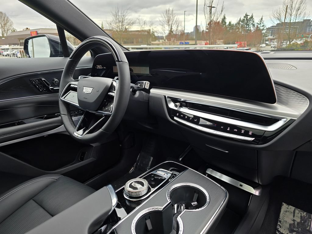 Used 2026 Cadillac Lyriq Premium Sport AWD/4WD image 12