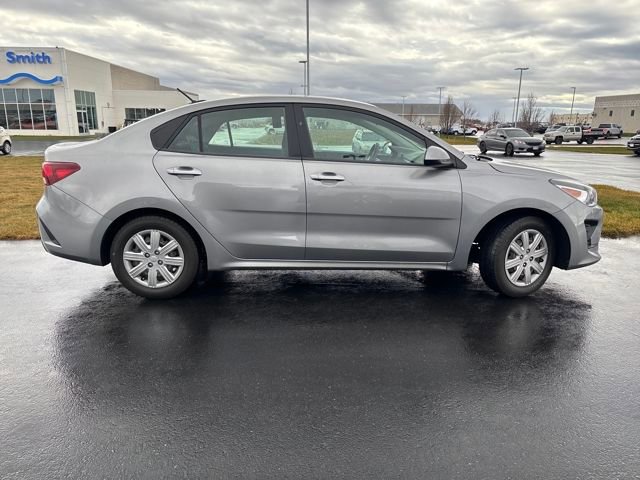 Used 2021 Kia Rio S image 2