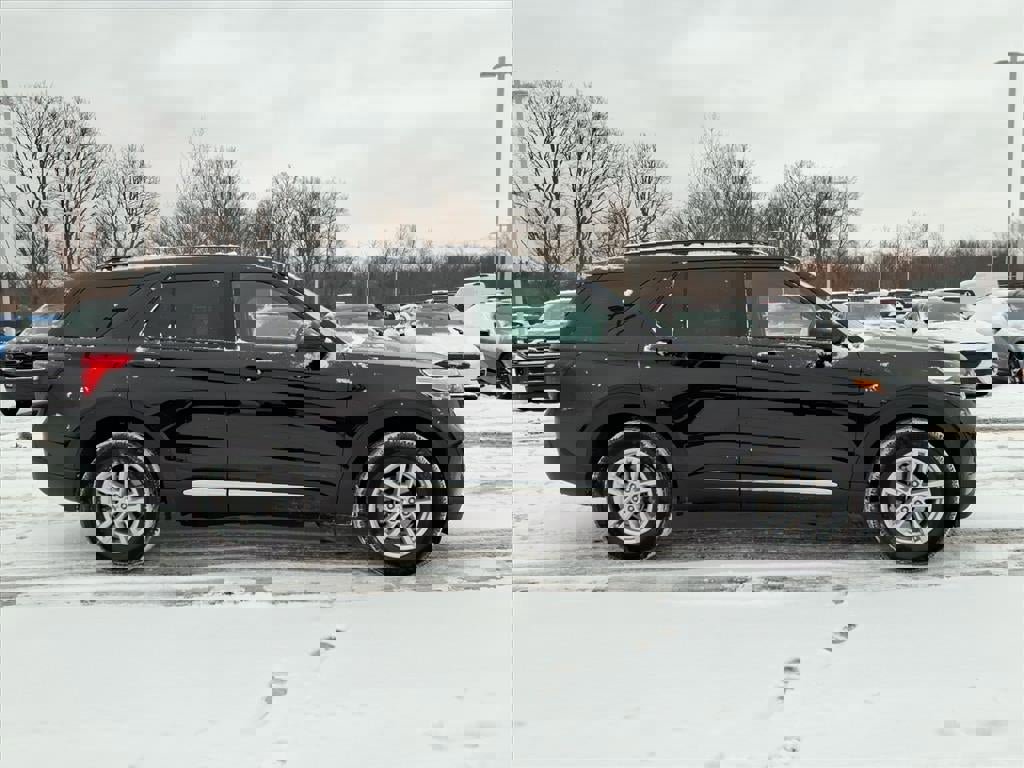 Certified 2022 Ford Explorer XLT image 9