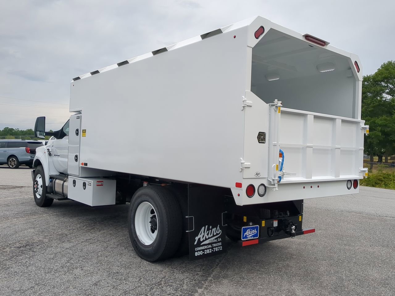 New 2027 Ford F750 2WD Regular Cab Super Duty image 5