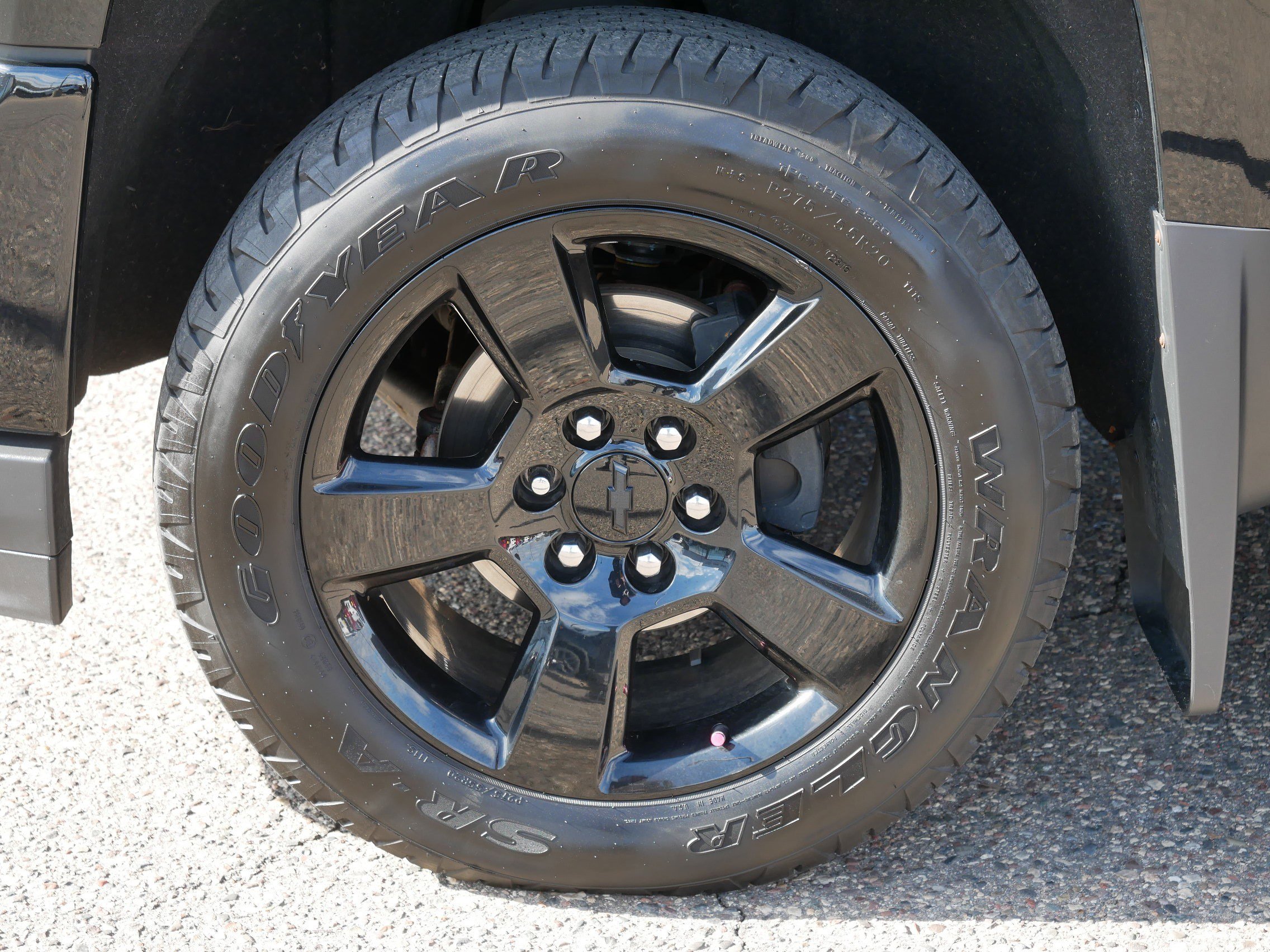 Used 2017 Chevrolet Silverado 1500 LTZ Z71 w/ Realtree Edition AWD/4WD image 15