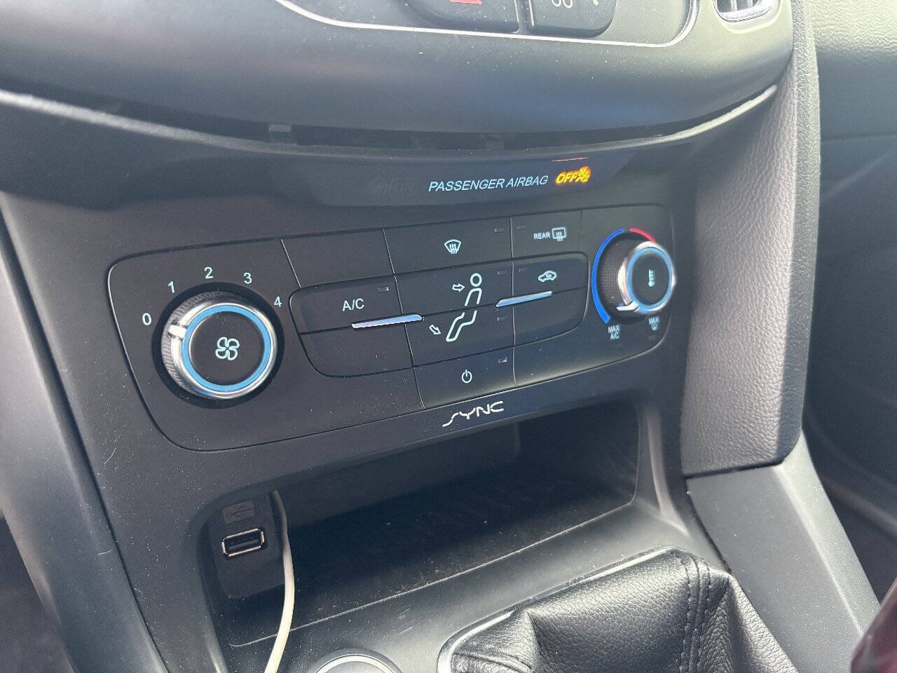 Used 2015 Ford Focus ST FWD image 18