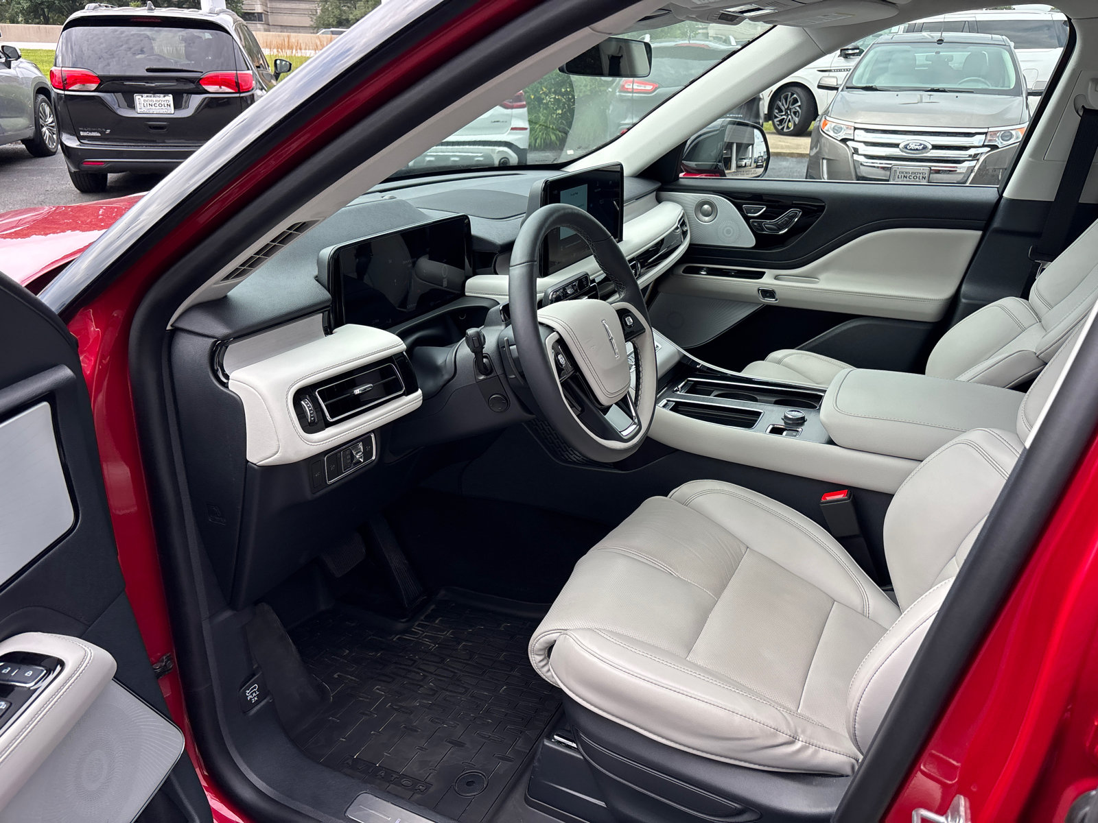 New 2026 Lincoln Aviator Reserve AWD/4WD image 24