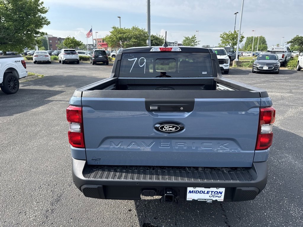 New 2025 Ford Maverick Lariat w/ Black Appearance Package image 8