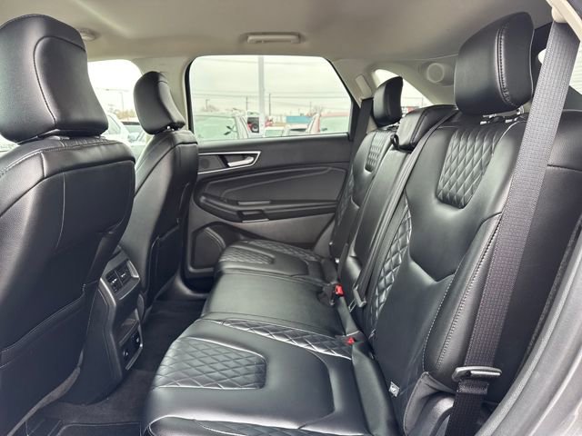 Used 2024 Ford Edge Titanium image 10