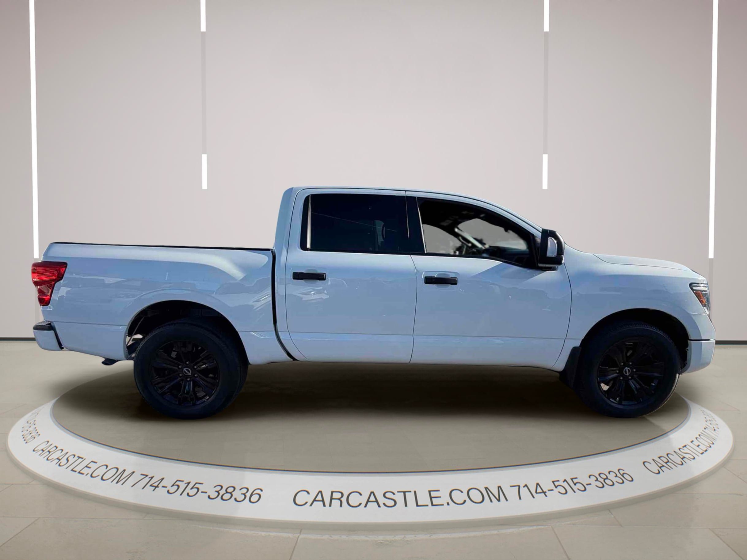 Used 2023 Nissan Titan SV w/ SV Convenience Package AWD/4WD image 6