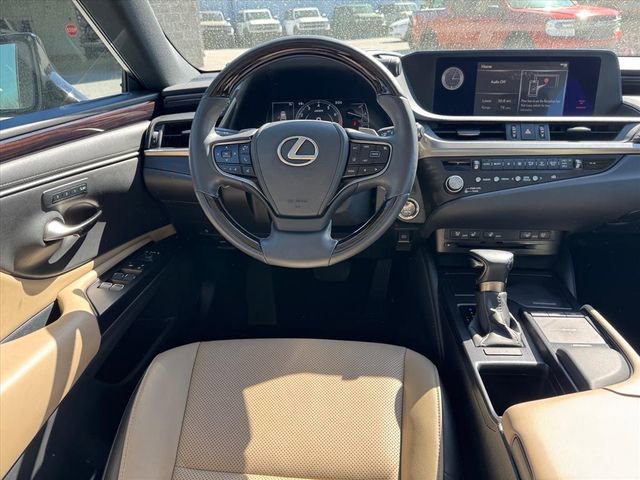 Used 2021 Lexus ES 250 w/ Premium Package image 12