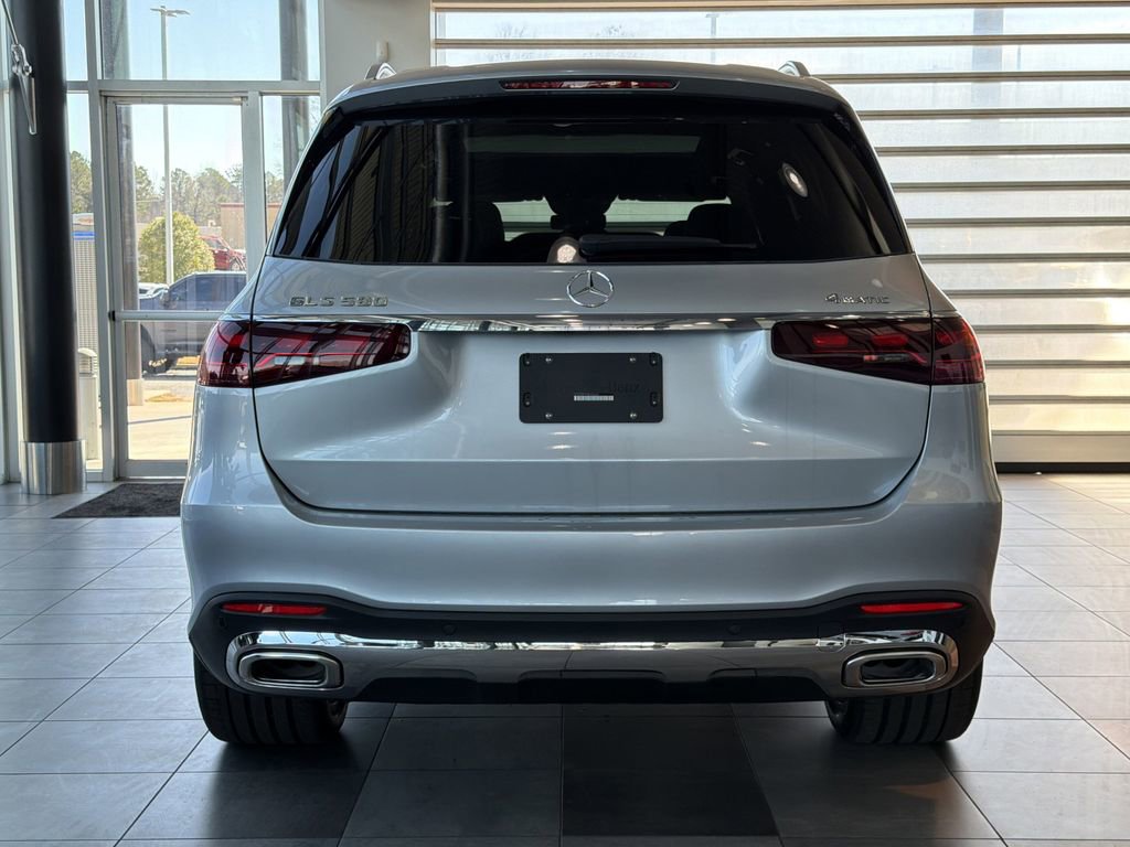New 2026 Mercedes-Benz GLS 580 4MATIC image 4