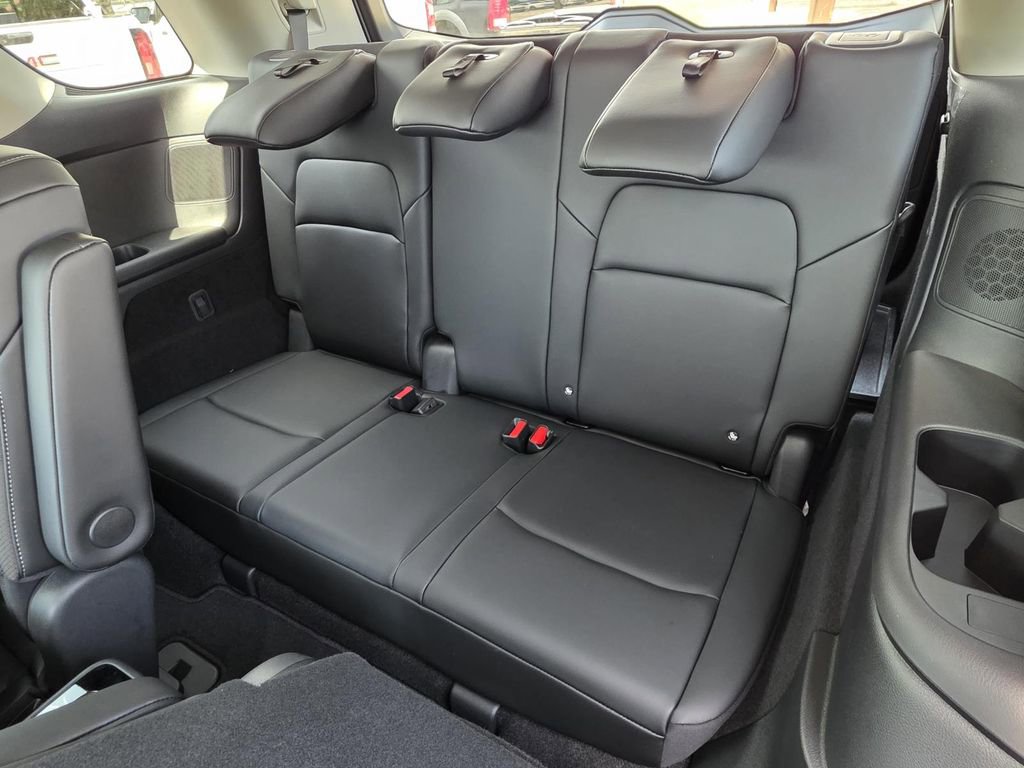 New 2026 Nissan Pathfinder SL image 15