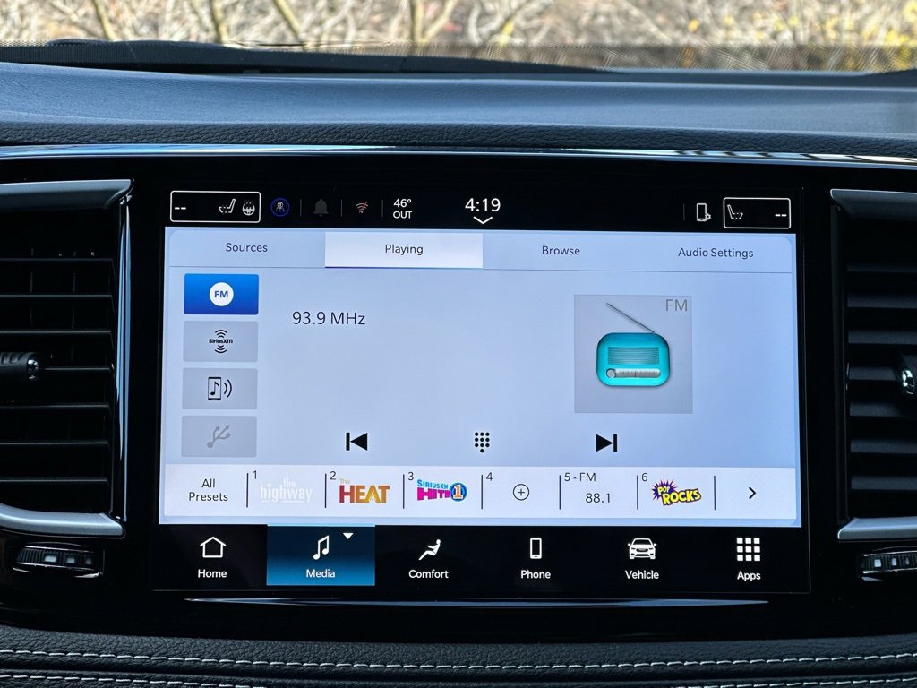 New 2026 Chrysler Pacifica Select image 11