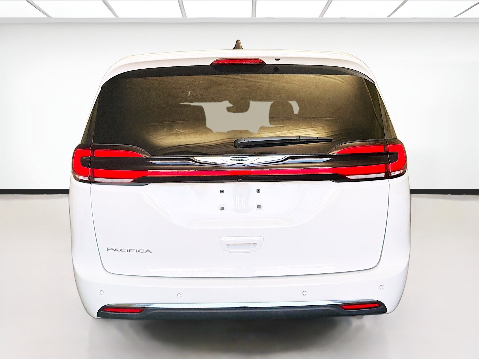 Used 2025 Chrysler Pacifica Select FWD image 5