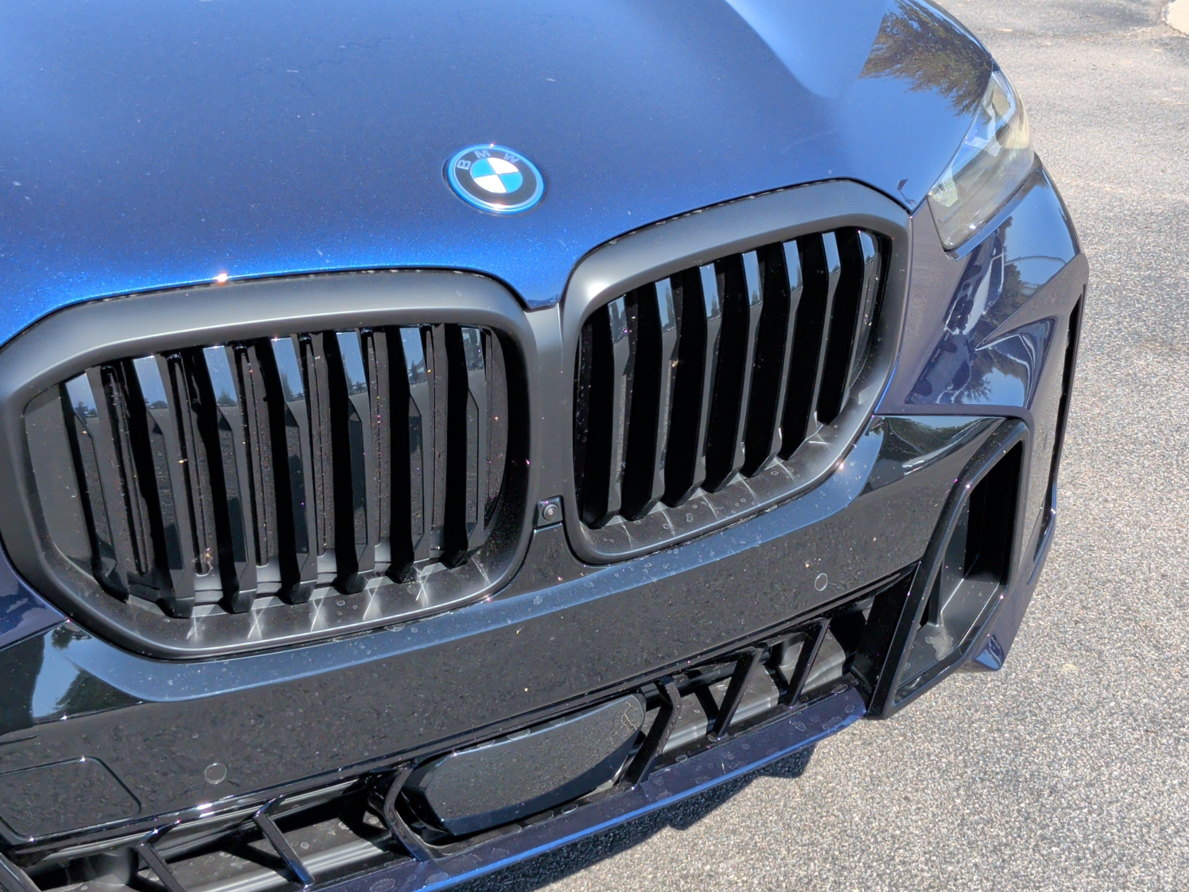 Used 2026 BMW X5 xDrive50e AWD/4WD image 6