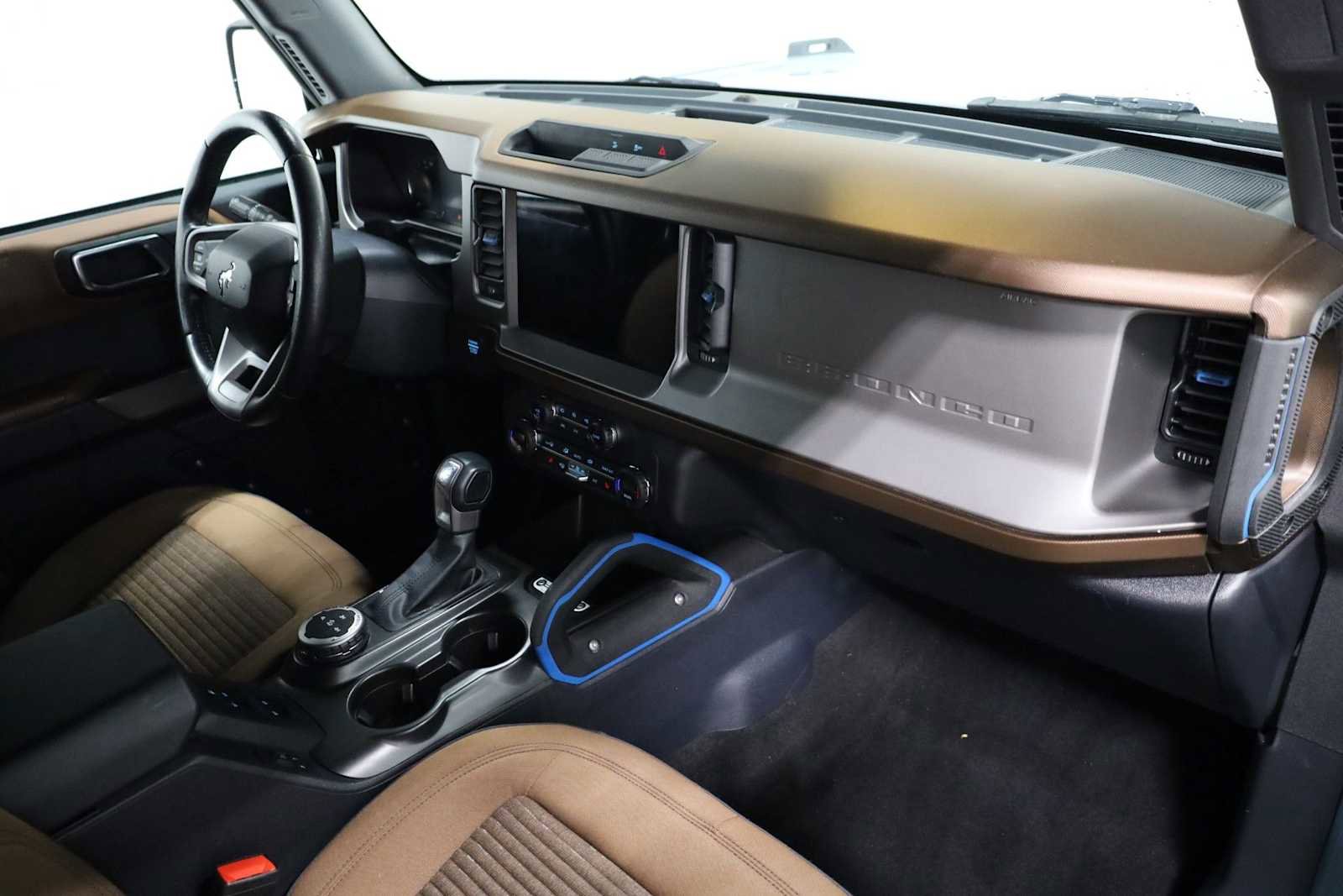 Used 2021 Ford Bronco Outer Banks image 6