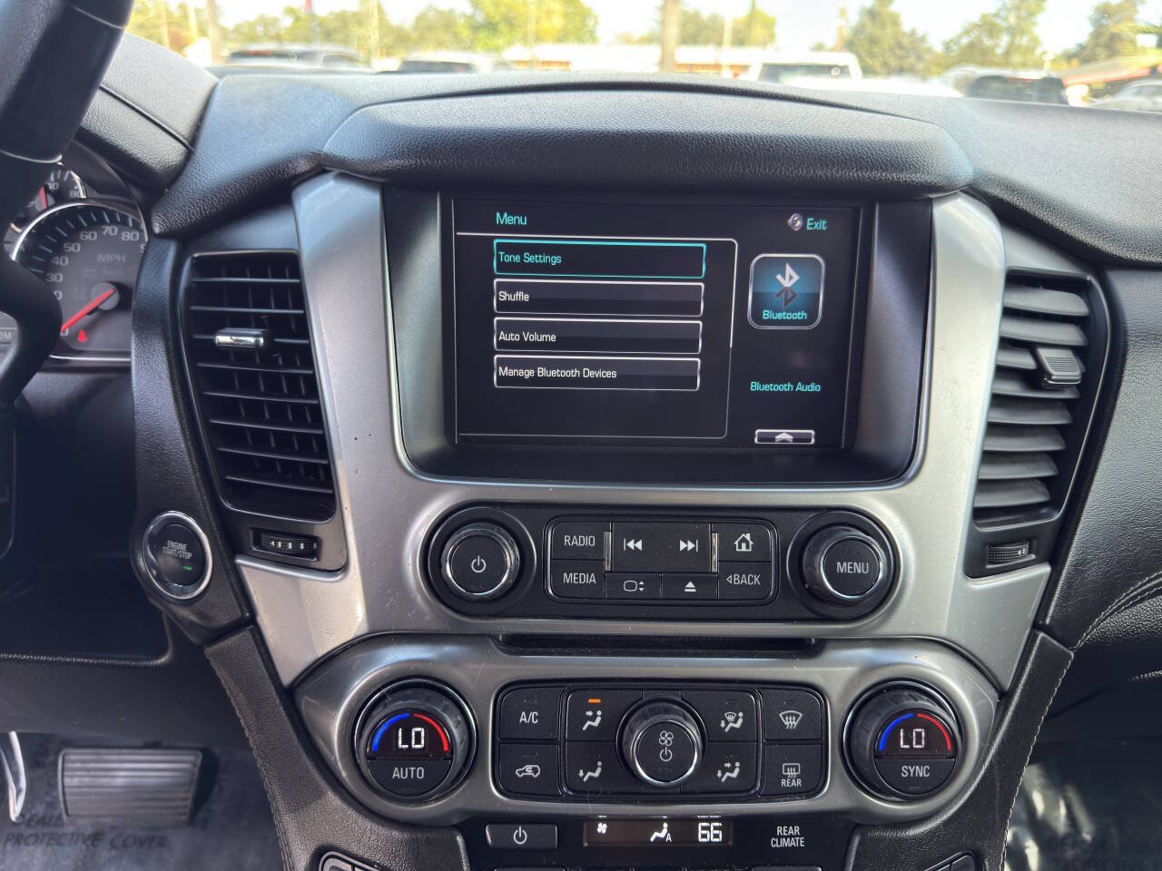 Used 2015 Chevrolet Tahoe LT RWD image 20