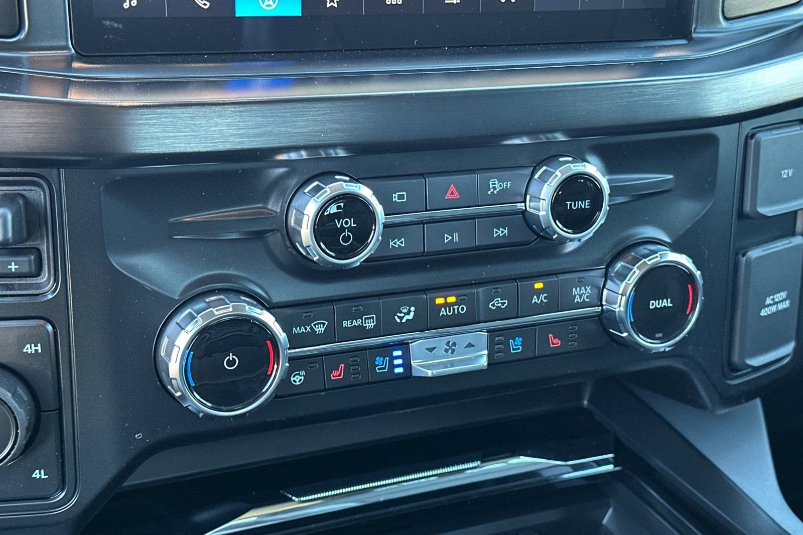 New 2026 Ford F350 Lariat AWD/4WD image 19