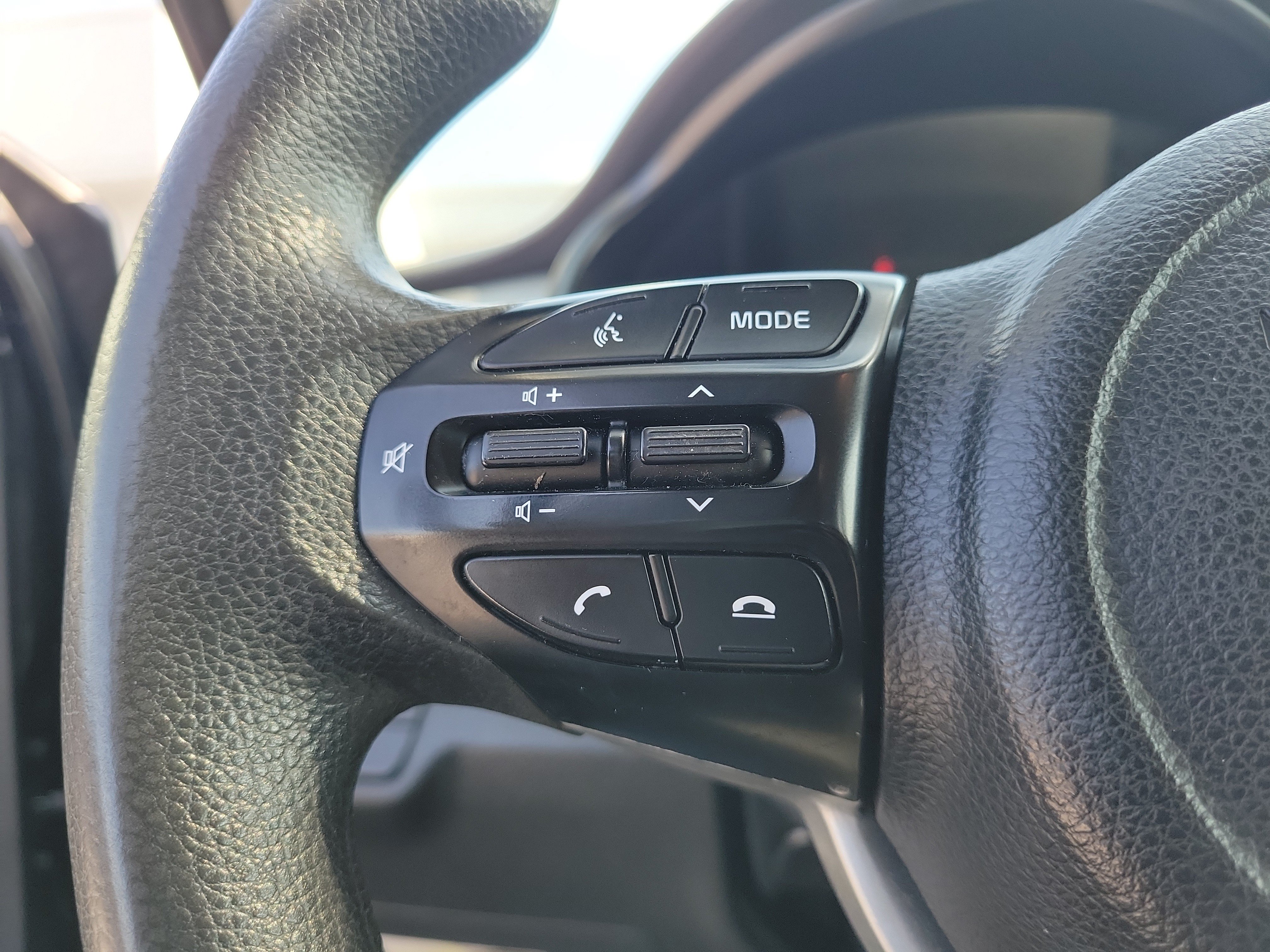 Used 2022 Kia Rio LX FWD image 19