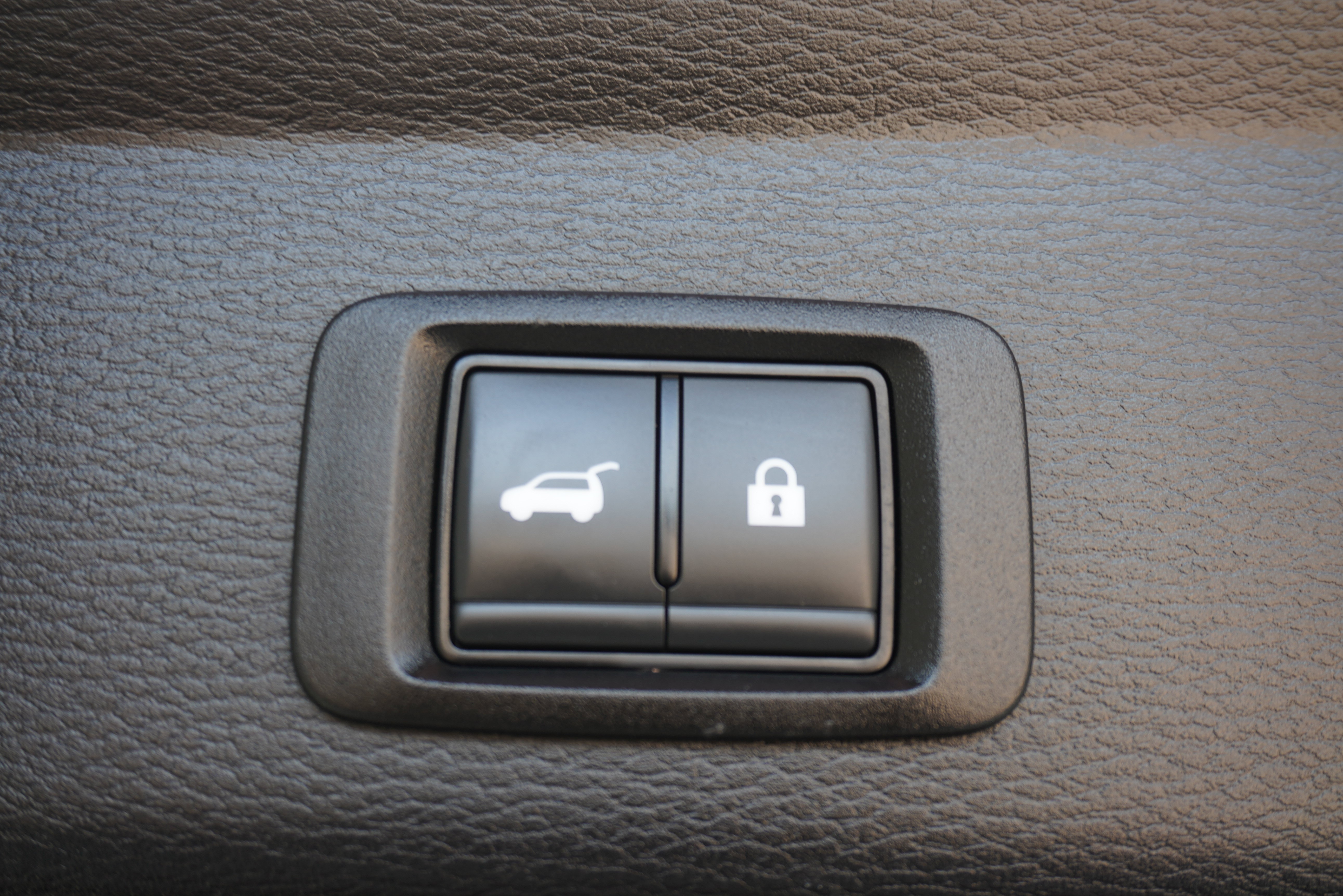 Used 2025 Mitsubishi Outlander SE FWD image 29