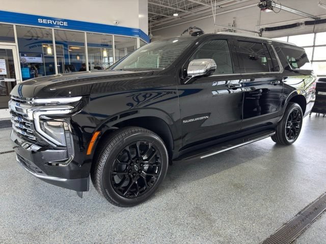 New 2026 Chevrolet Suburban Premier w/ Sun And Tow Package AWD/4WD image 4