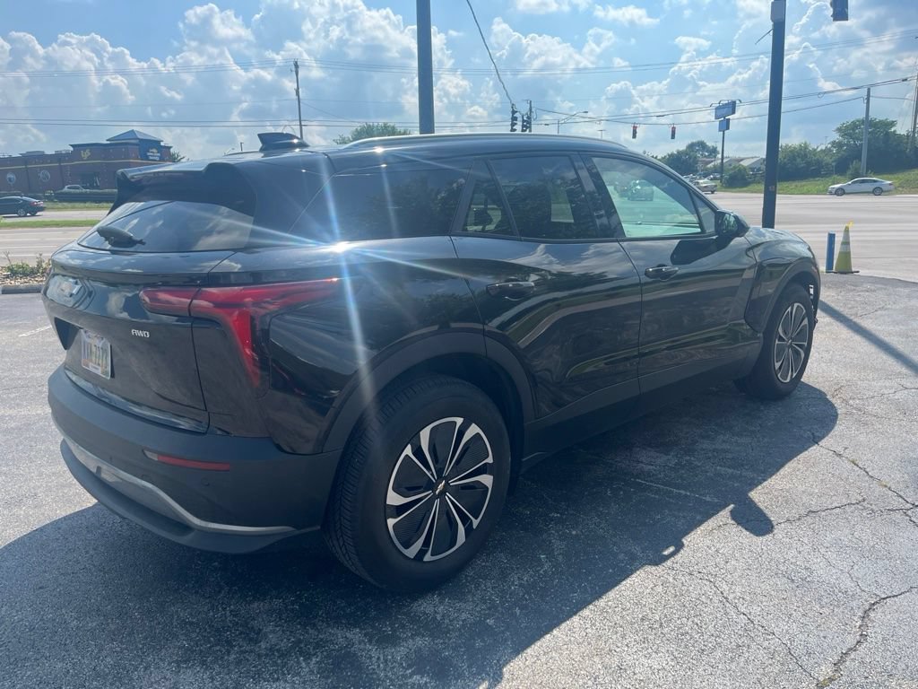 Used 2024 Chevrolet Blazer EV LT AWD/4WD image 3