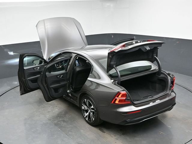 Used 2025 Volvo S60 B5 Plus image 40
