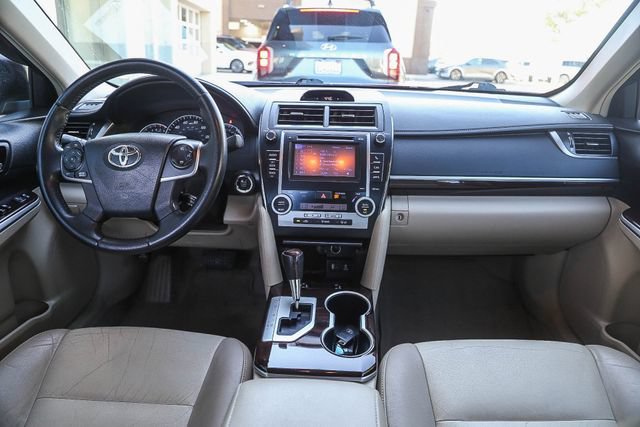 Used 2013 Toyota Camry XLE w/ Leather Pkg FWD image 13