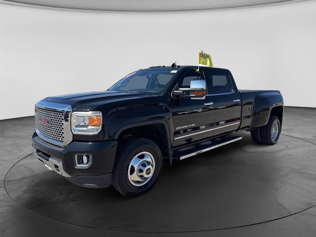 Used 2015 GMC Sierra 3500 Denali w/ Duramax Plus Package AWD/4WD image 4