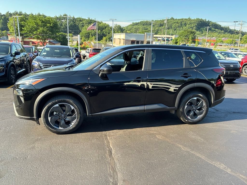Certified 2025 Nissan Rogue SV AWD/4WD image 4