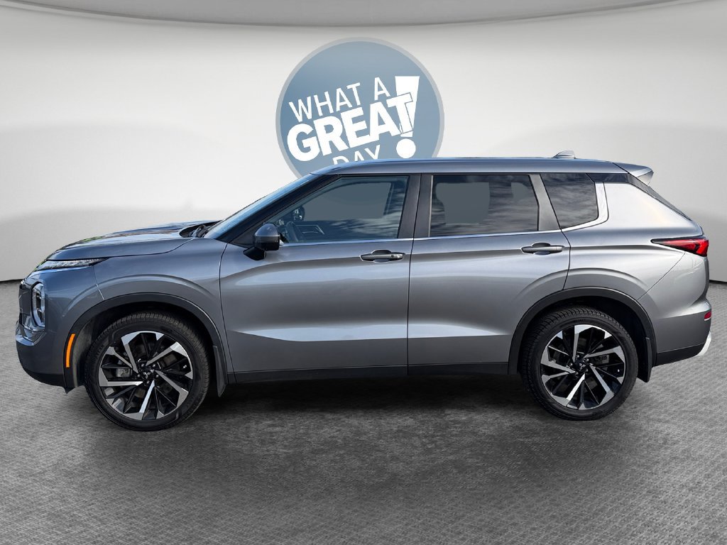 Used 2022 Mitsubishi Outlander SE FWD image 7