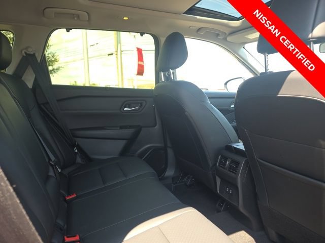 Certified 2024 Nissan Rogue SV w/ SV Premium Package AWD/4WD image 14