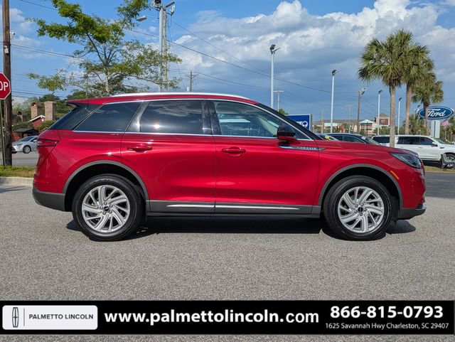 Used 2021 Lincoln Corsair FWD image 2