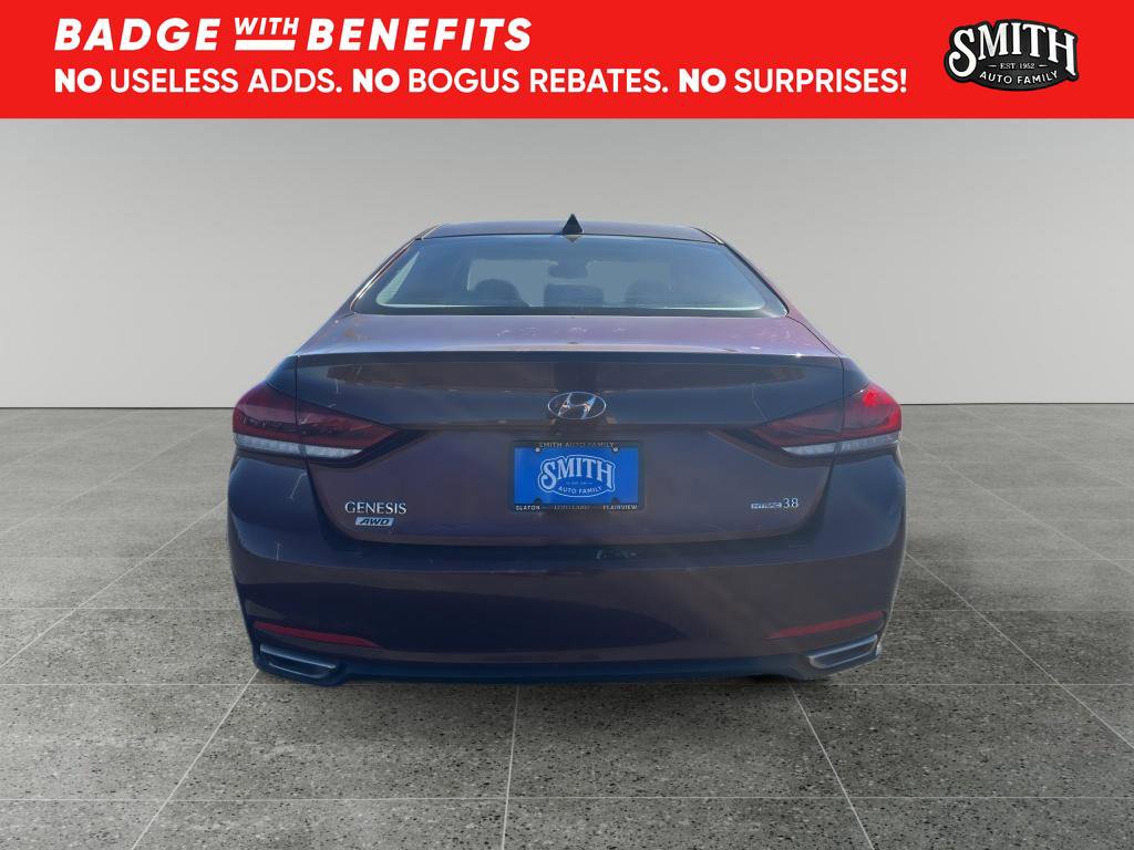 Used 2015 Hyundai Genesis 3.8 image 5