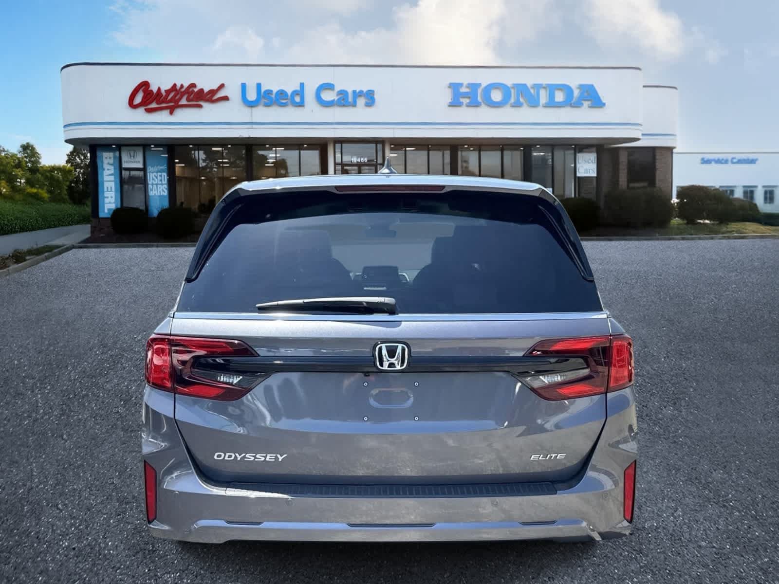 Used 2026 Honda Odyssey Elite image 4