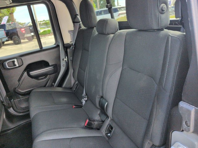 Used 2022 Jeep Gladiator Sport AWD/4WD image 14