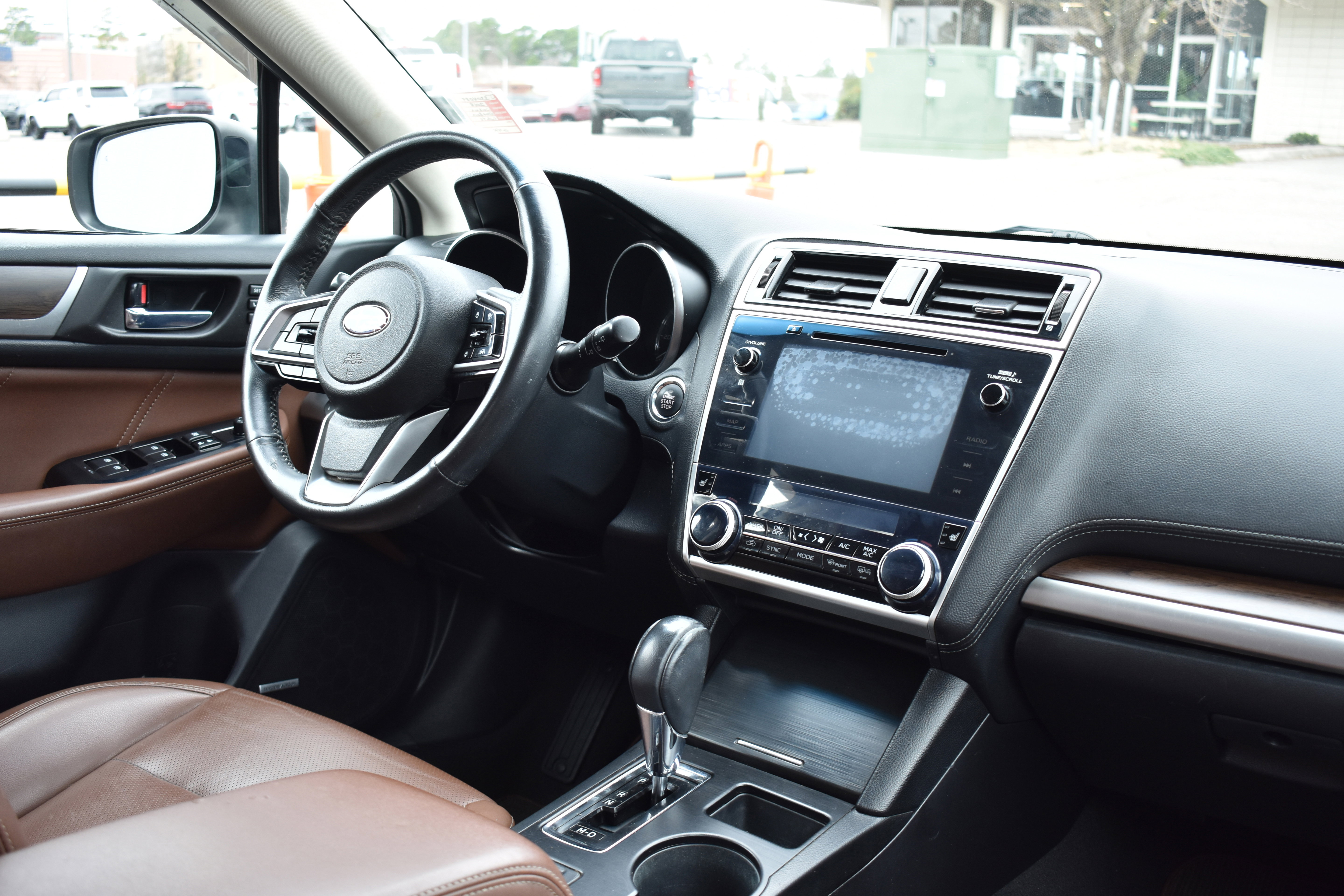 Used 2018 Subaru Outback 2.5i Touring w/ Popular Package #3 image 32