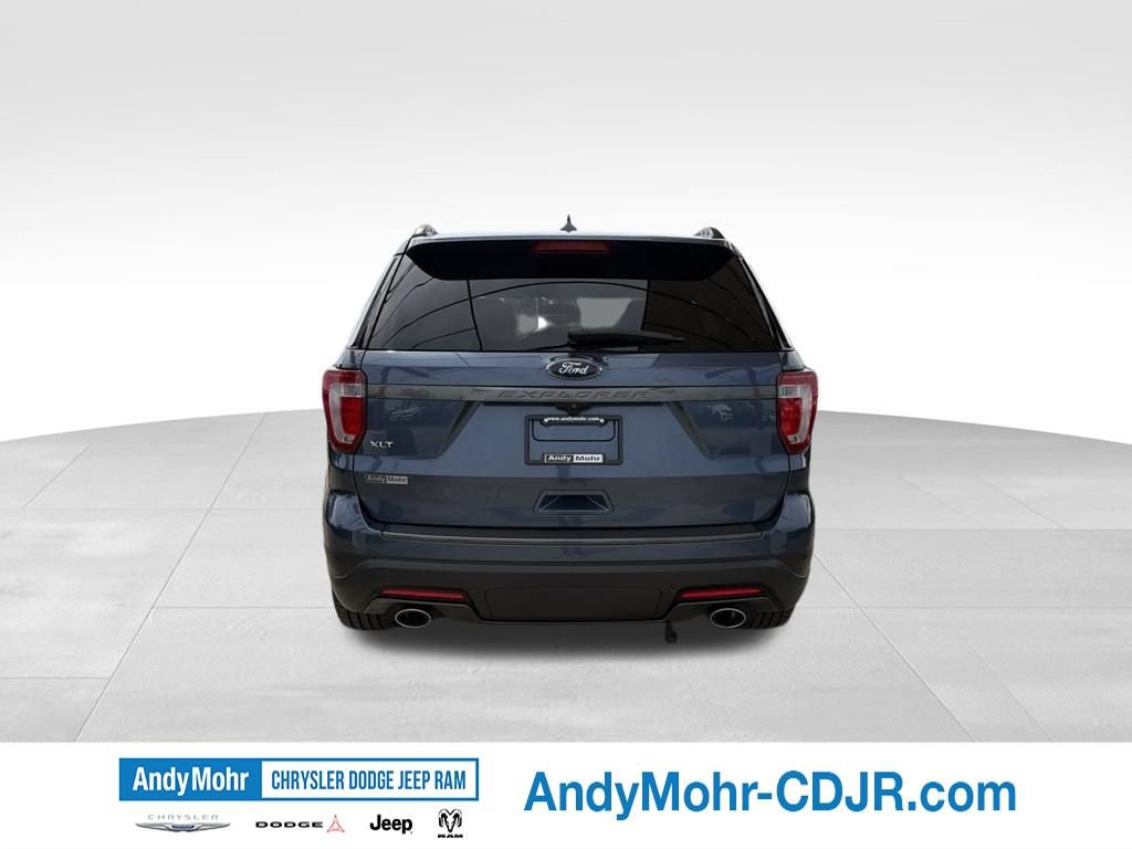 Used 2018 Ford Explorer XLT w/ Equipment Group 202A FWD image 6