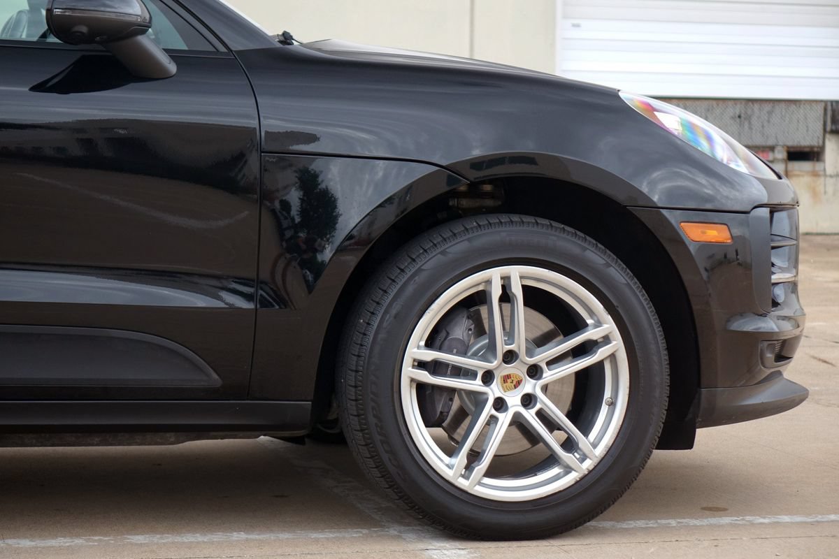 Used 2019 Porsche Macan AWD/4WD image 28