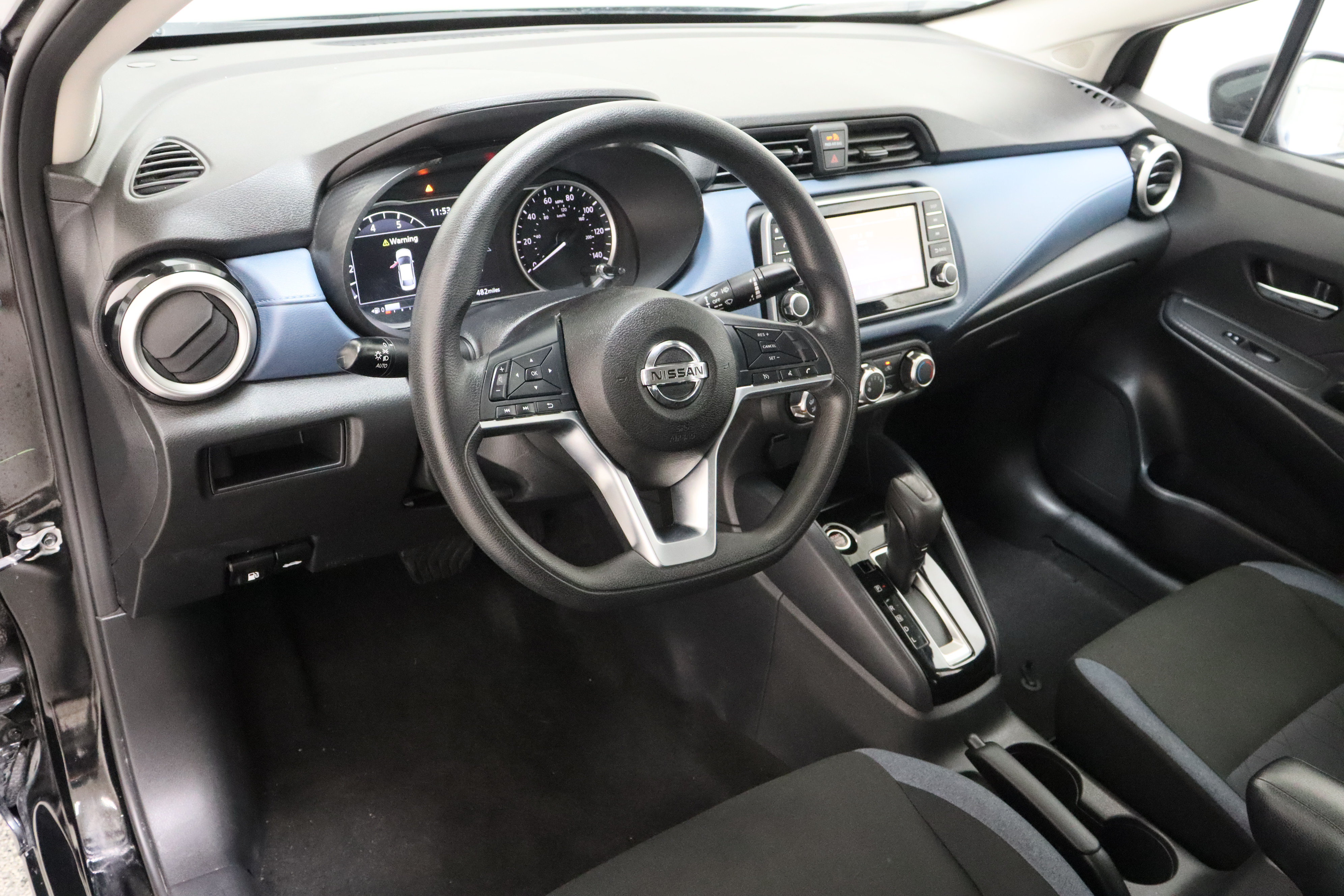 Used 2025 Nissan Versa SV FWD image 13