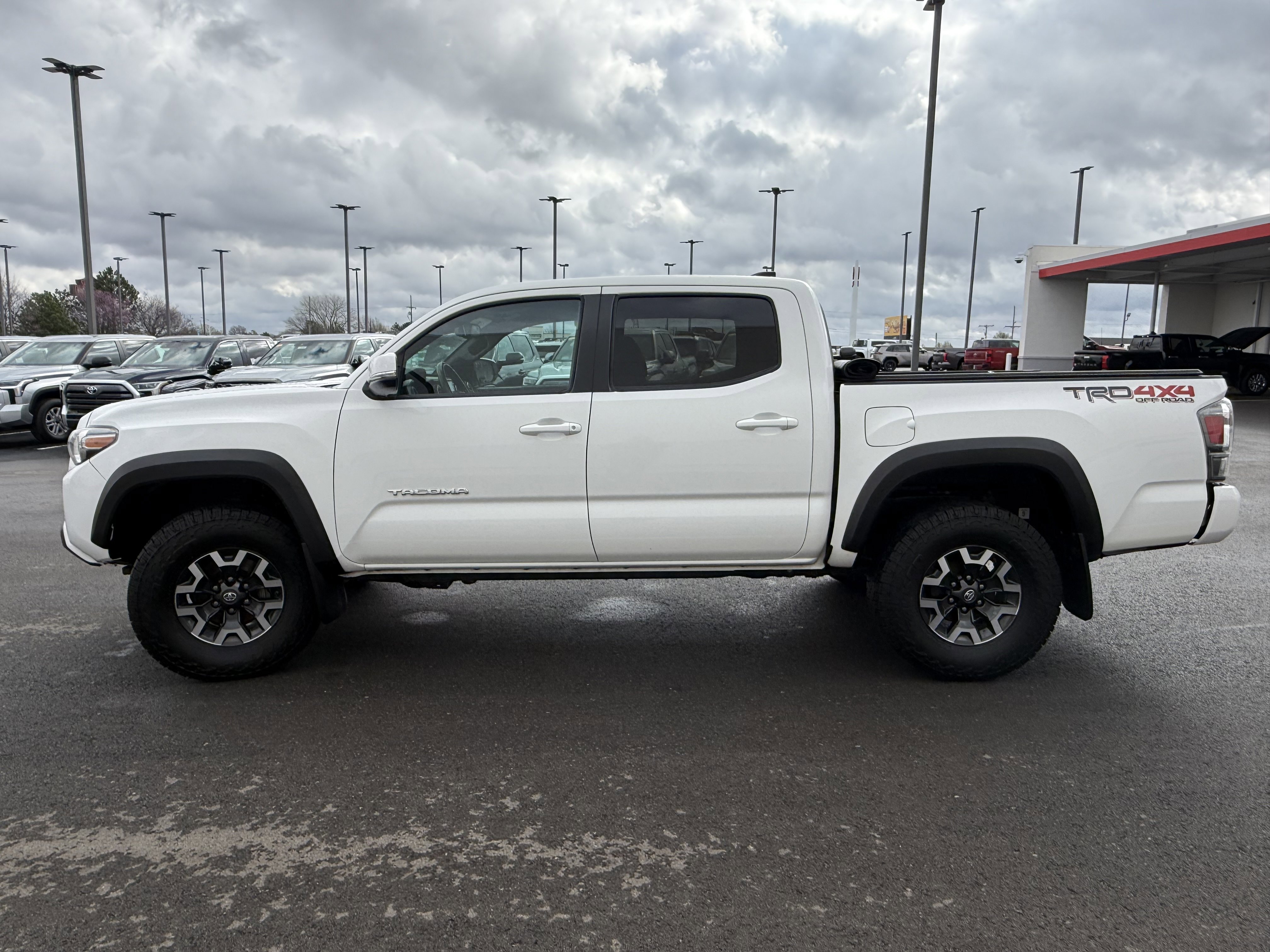 Certified 2020 Toyota Tacoma TRD Off-Road w/ Technology Package image 20